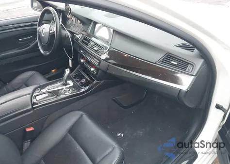 2013 BMW 528I xDrive z USA, uszkodzony, nr VIN WBAXH5C56DDW12923